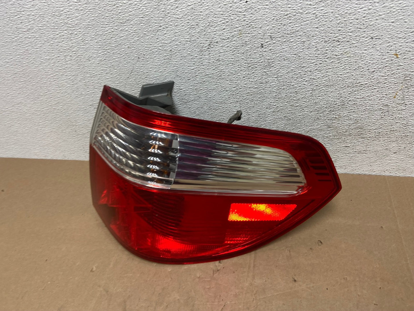 2005 2006 2007 Honda Odyssey Right Passenger RH Side Tail Light AE5030 LK1