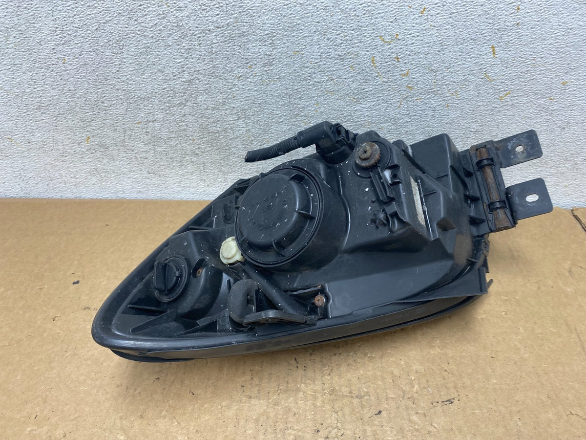 2007 to 2010 Kia Sportage Right Passenger RH Halogen Headlight AI3489 DW6