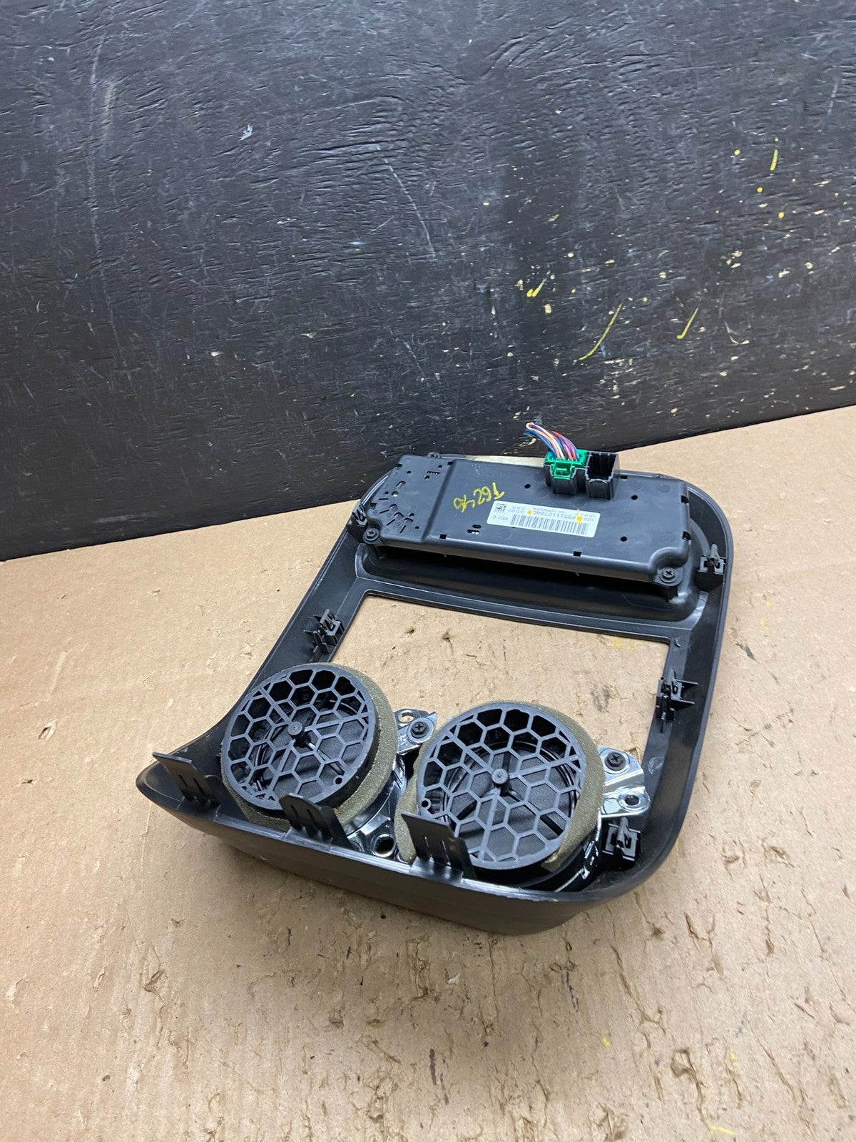 2011 to 2017 Jeep Compass Dash Climate Temperature Control Radio Bezel T6246 DG3