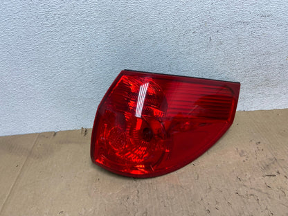 2006 - 2010 Toyota Sienna Right Passenger Side Tail Light AE9390 LK0