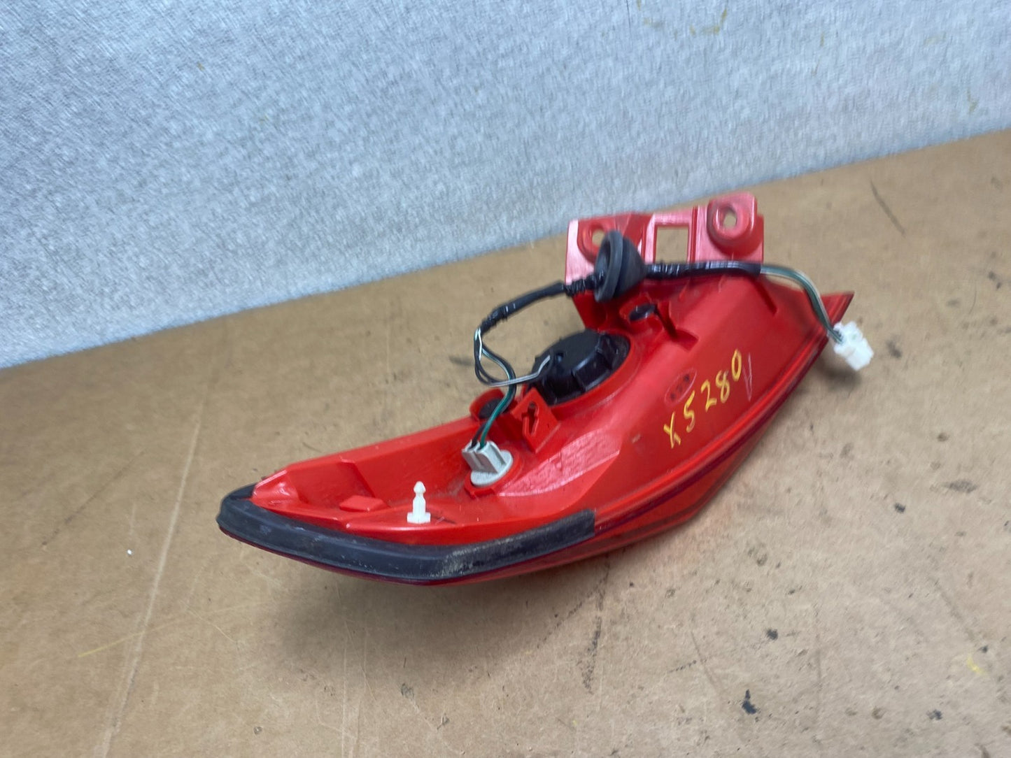 2003 to 2008 Infiniti FX35 FX45 Right Passenger RH Side Tail Light OEM X5280 DW6
