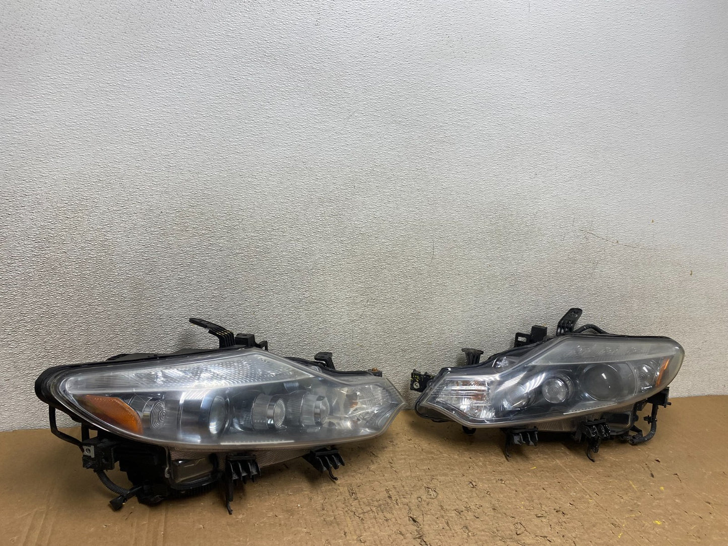 Xenon 2011 2012 2013 2014 Nissan Murano Headlights Left+Right Oem V8590 DW1