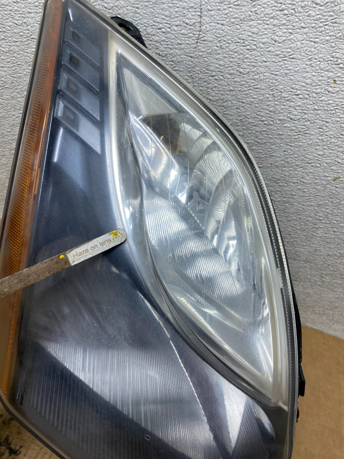 2010 2011 2012 Nissan Sentra Halogen Right Passenger Black Headlight T3311 DW5