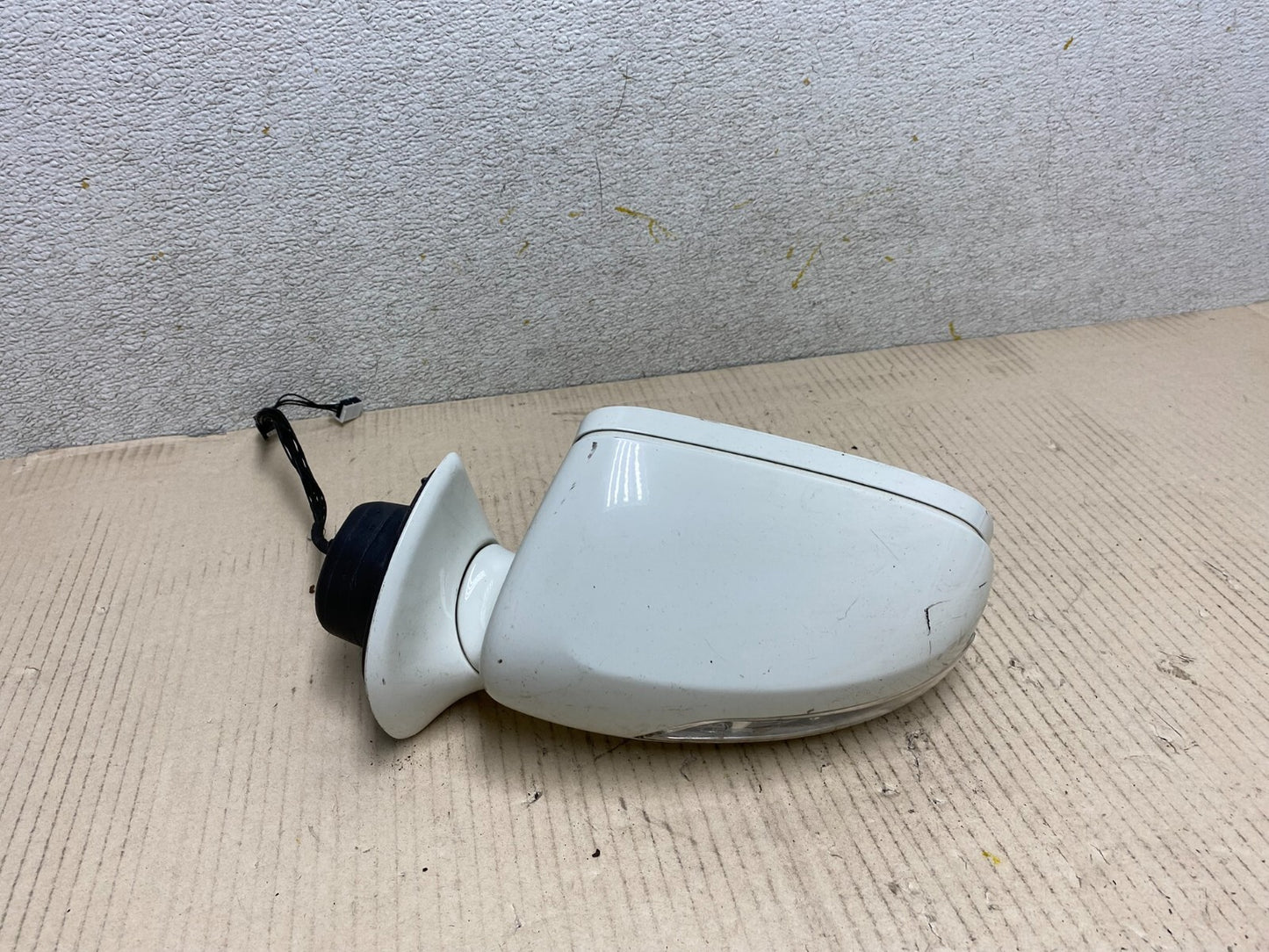 2007-2009 Mercedes E-Class  Left Driver Lh Side Door Mirror Turn Signal O2834 DG0