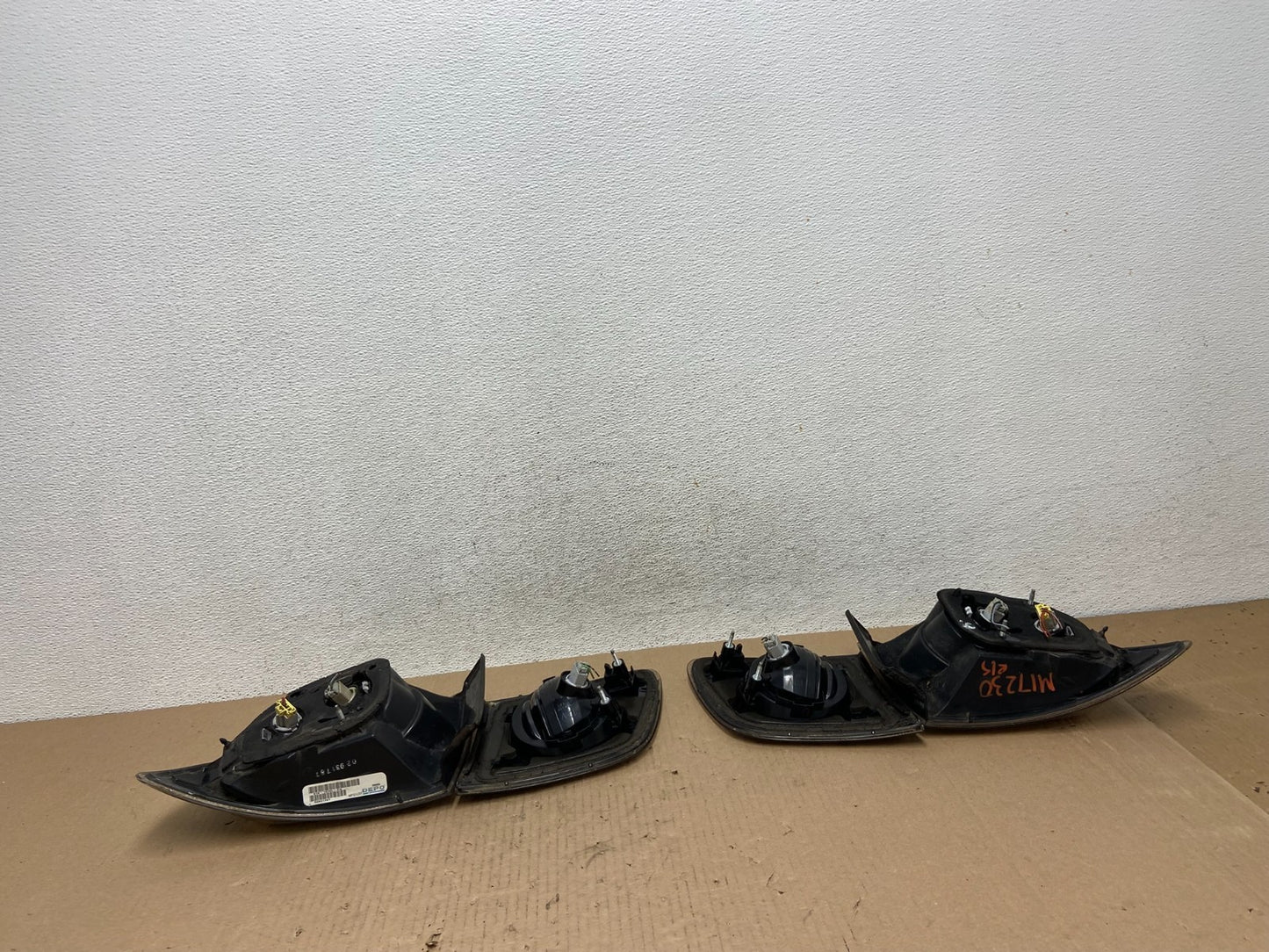 Sedan 2007 2008 2009 Mazda 3 Left+Right Side Tail Lights AE7298 DW7
