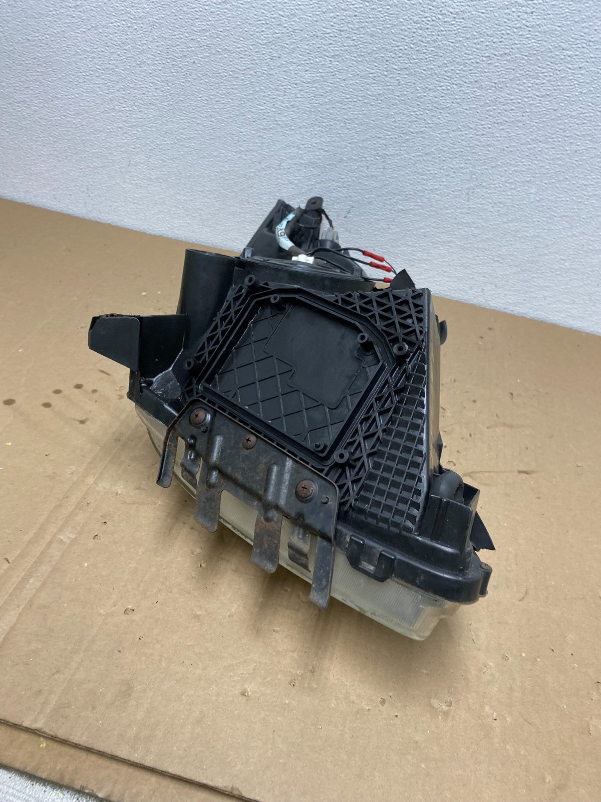 2004 - 2005 Toyota Prius Left Driver Lh Halogen Headlight AB6889 DW7