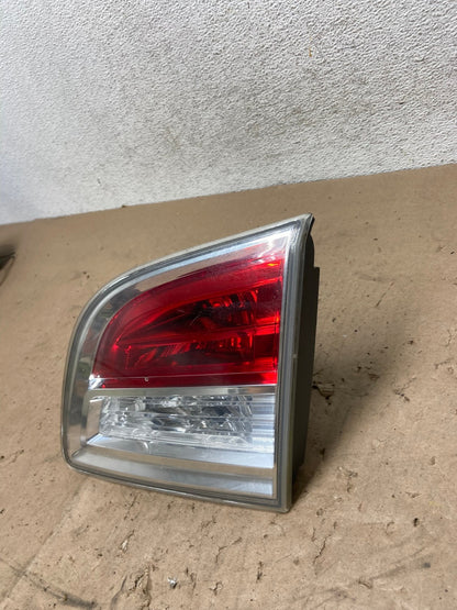 2007 2008 2009 Mazda Cx-9 Right Passenger Rh Side Inner Tail Light AG5424 LK2