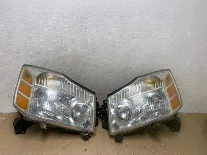 2004 to 2007 Nissan Armada Left+Right Side Set Headlights AH6884 DW0