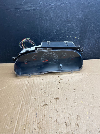 1999-2001 Ford Econoline E250 E350 Van Speedometer Instrument Cluster AD6909 DG0