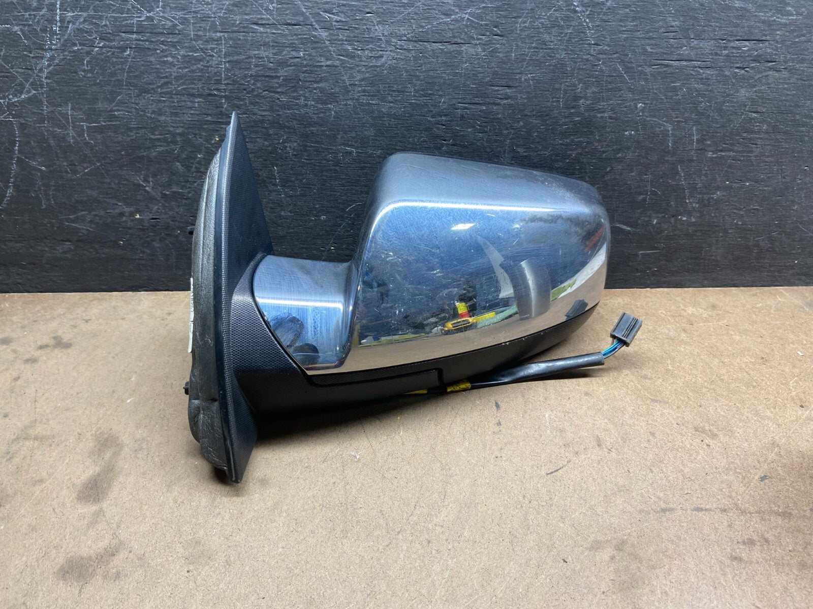 2010 to 2015 Chevrolet Equinox Left Side Heated View Door Mirror L3781 OEM DG0