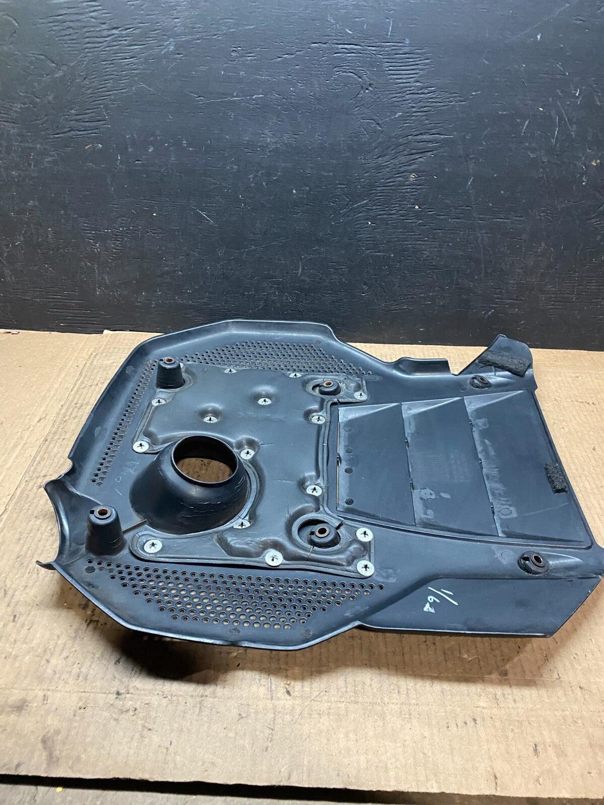 2006 to 2010 Hyundai  Sonata Azera V6 Engine Motor Shield Cover OEM G2935 DG16