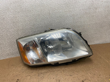 2004 - 2011 Mitsubishi Endeavor Headlight Right Passenger Rh Side Oem AA3844 DW0
