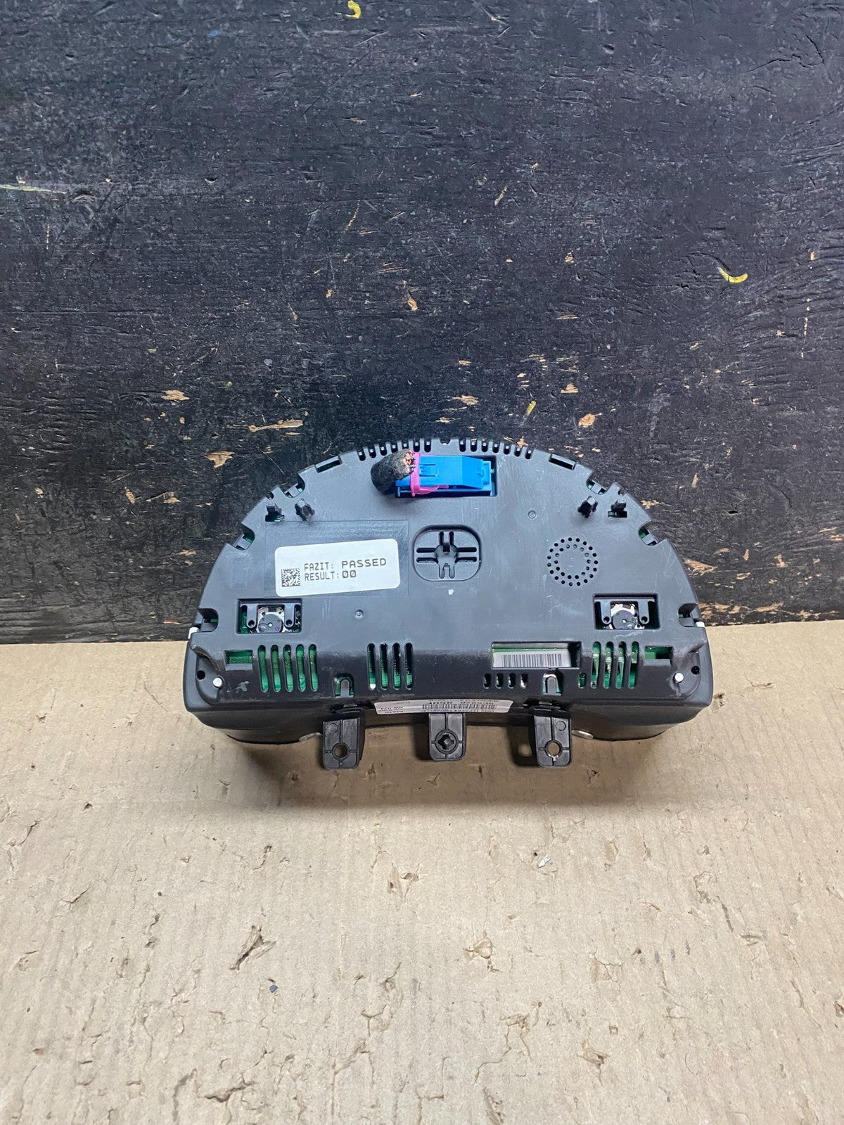 2013 to 2017 Volkswagen Beetle Dashboard Speedometer Cluster Gauge X8093 DG5