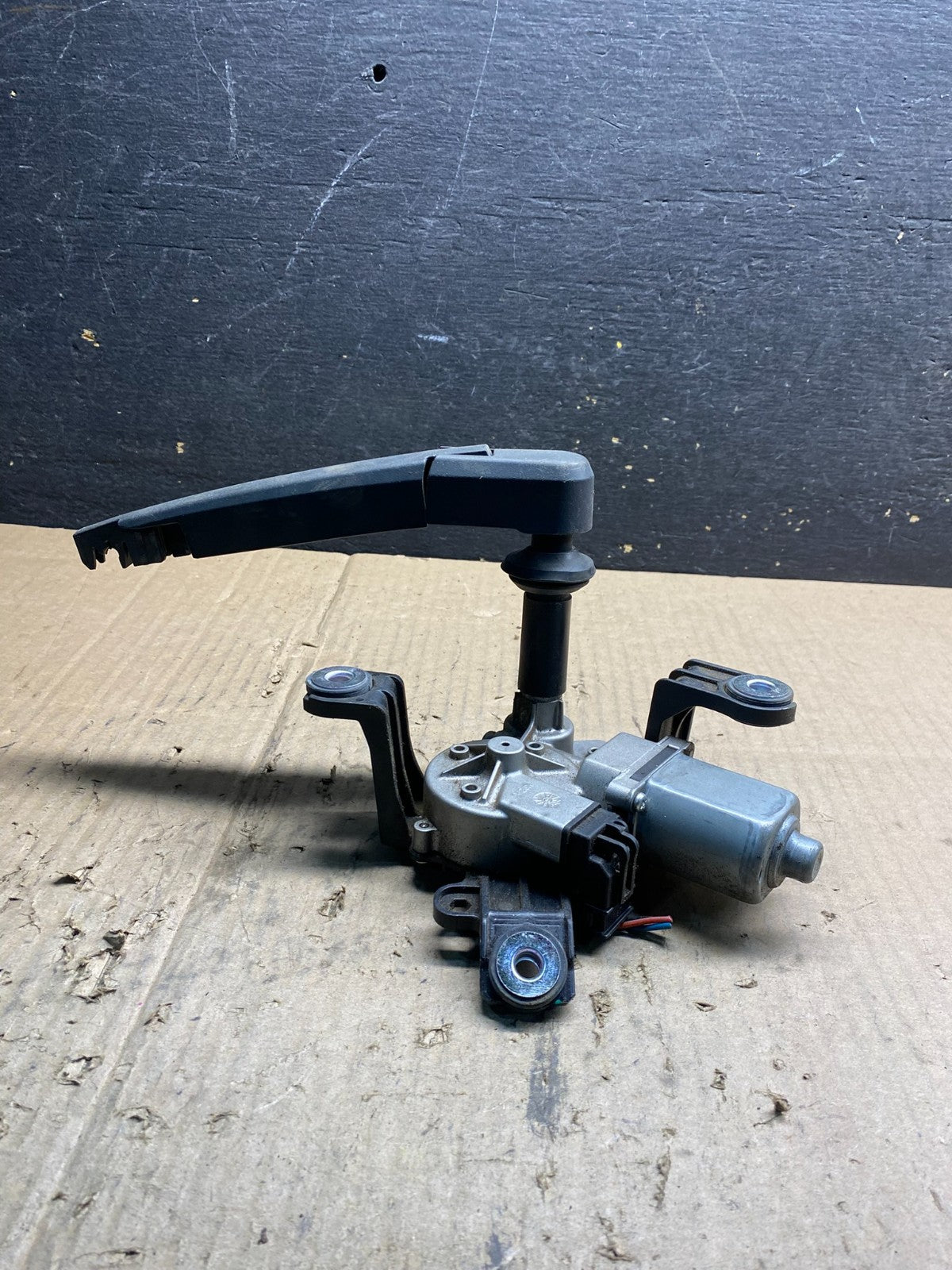 2009-2017 Chevrolet Traverse Rear Glass Windshield Wiper Motor AB0380 DG1