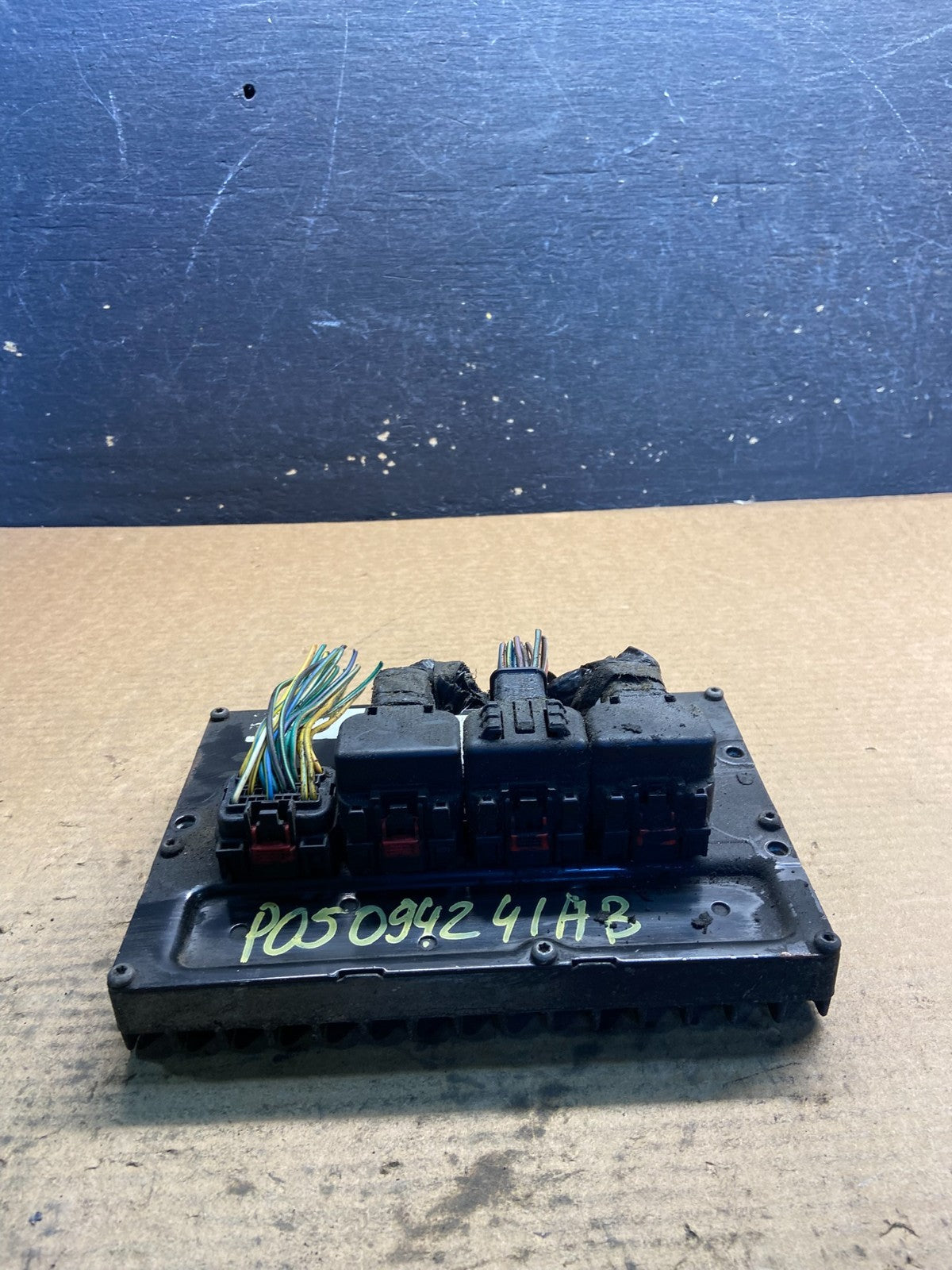 2004 Chrysler Pacifica Engine Control ECU ECM EBX Module aa0789 DG1