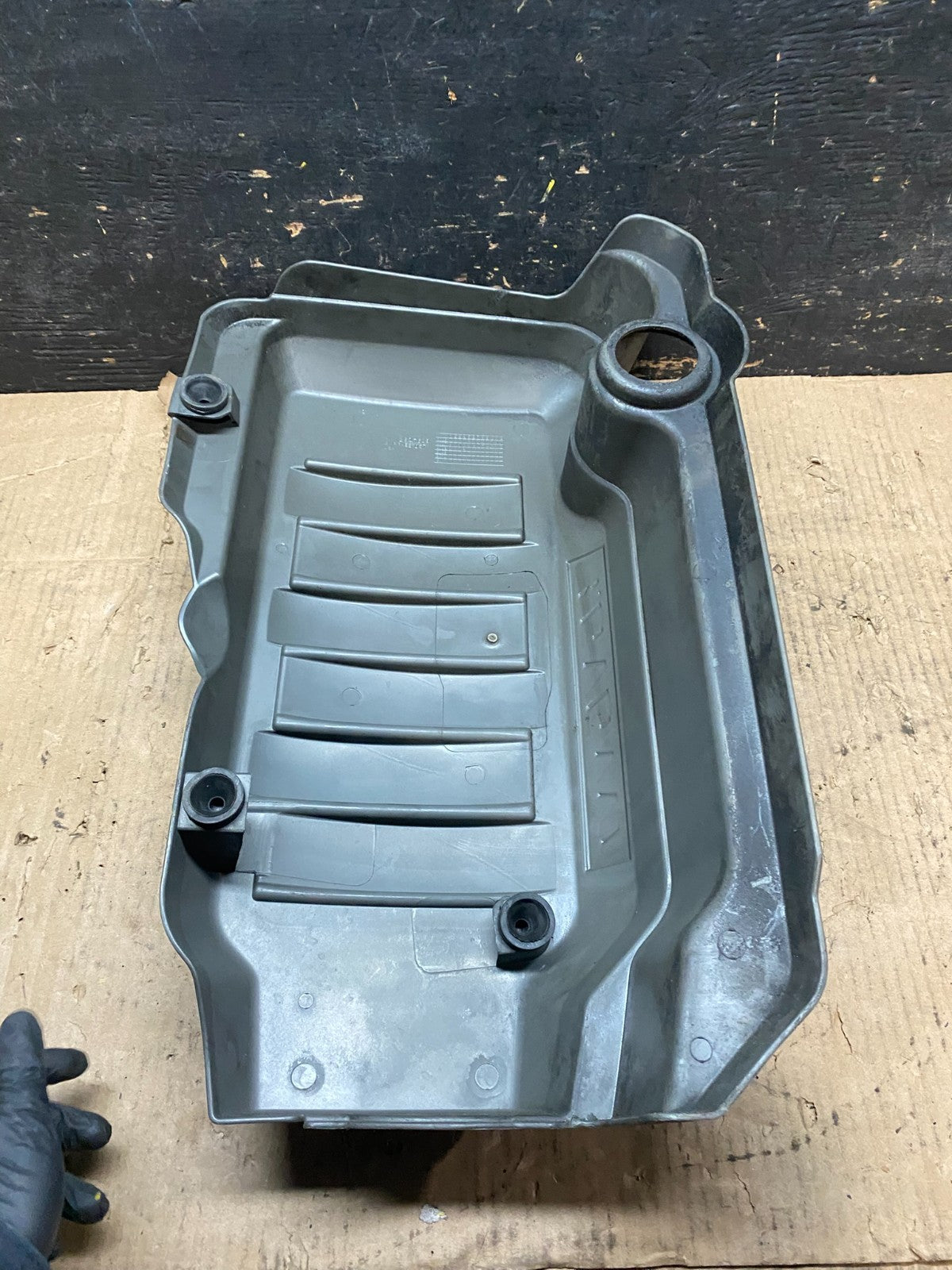 2007 to 2008 GMC Acadia 3.6L VVT Engine Cover Shield OEM u6117 DG6