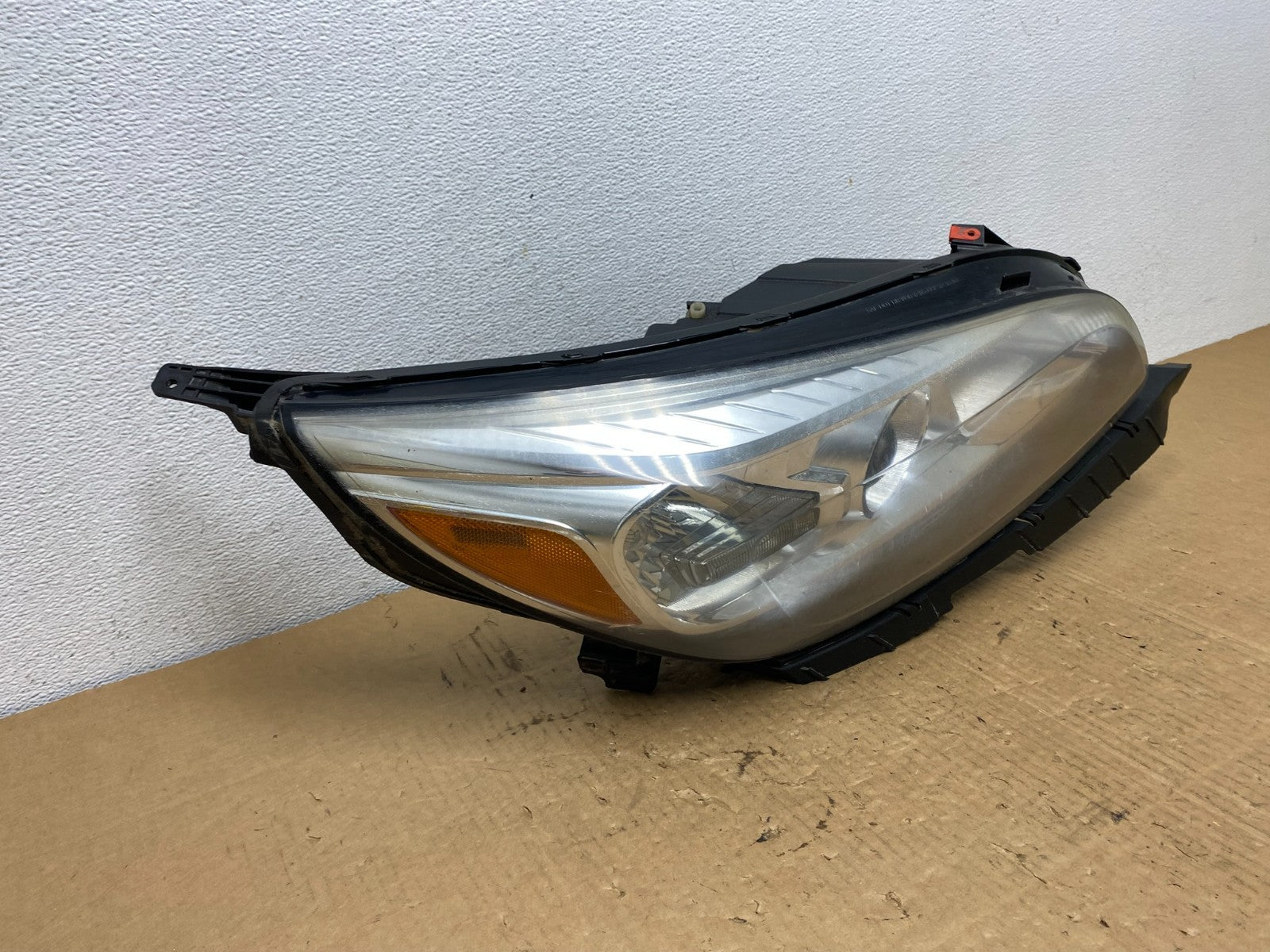 2013 - 2015 Chevrolet Malibu Projector Headlight Right Passenger AC7756 DW2