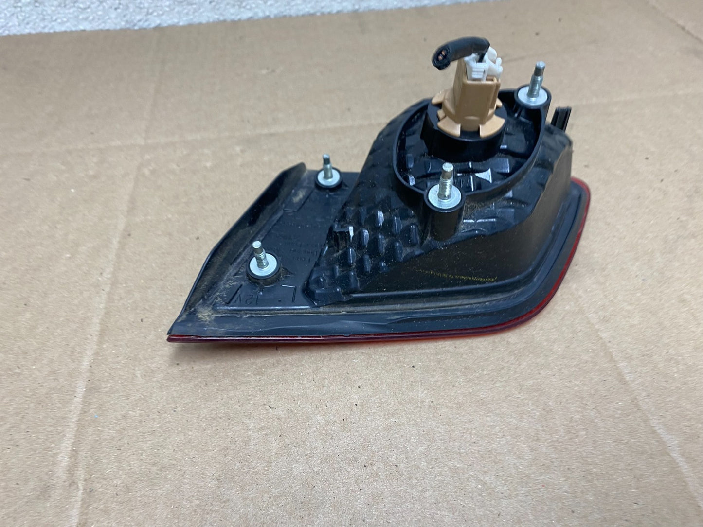 2010-2014 Subaru Legacy Left Driver LH Side Tail Light Inner T5614 DW3
