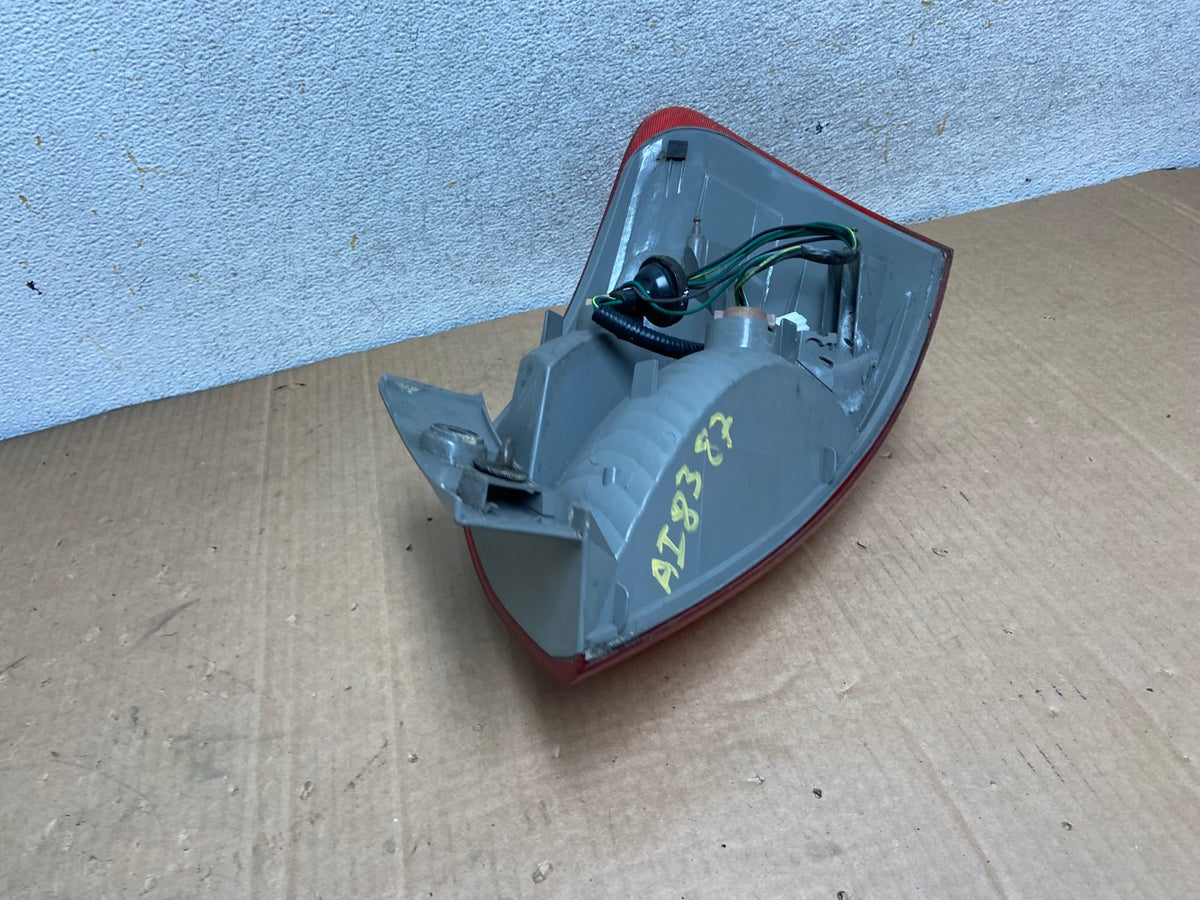 2008 to 2015 Nissan Rogue Left Driver Lh Side Tail Light AI8387 LK5