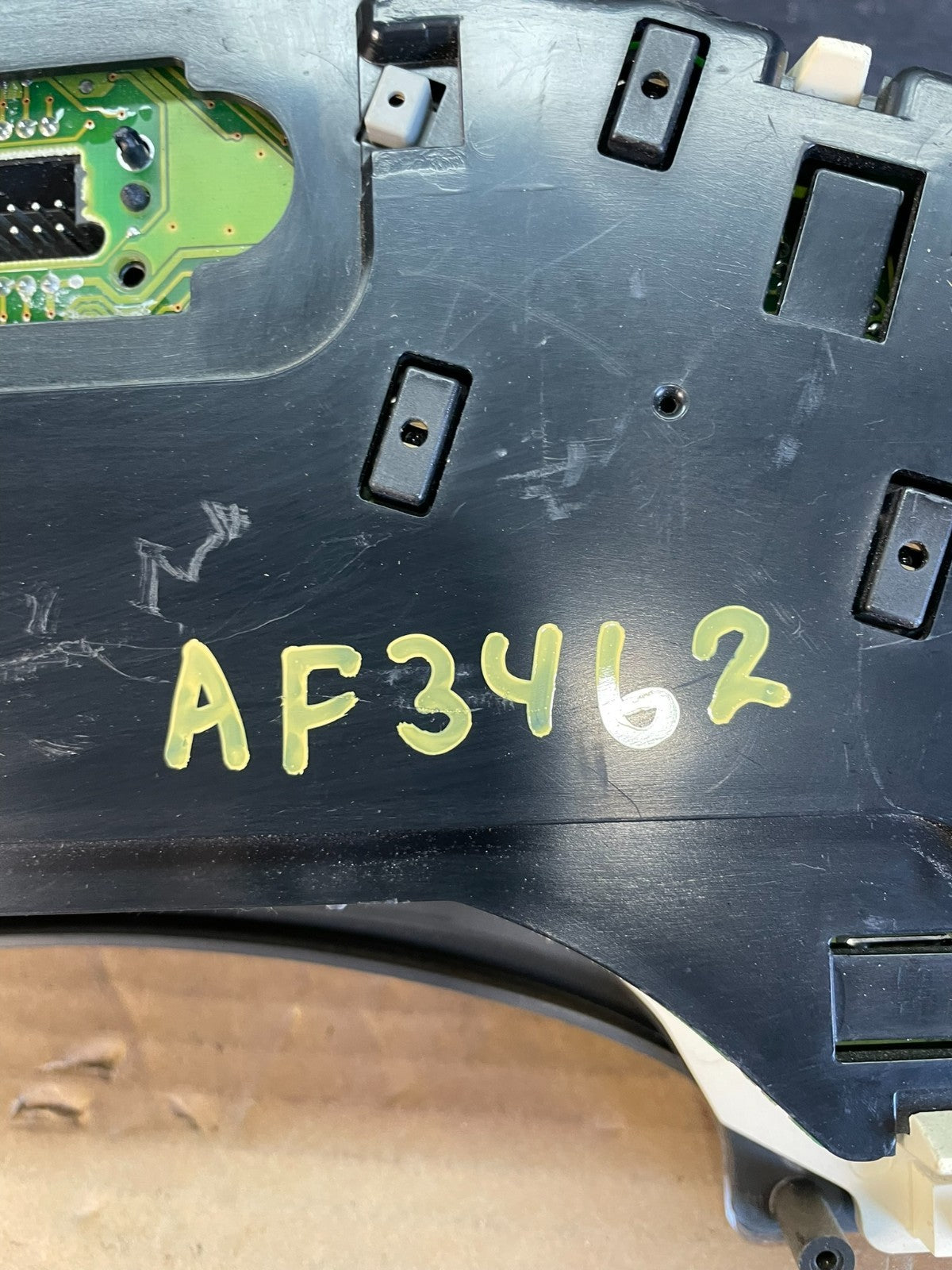 2000 to 2005 Chevrolet Astro Cluster Gauge Speedometer ECM AF3462 DW9
