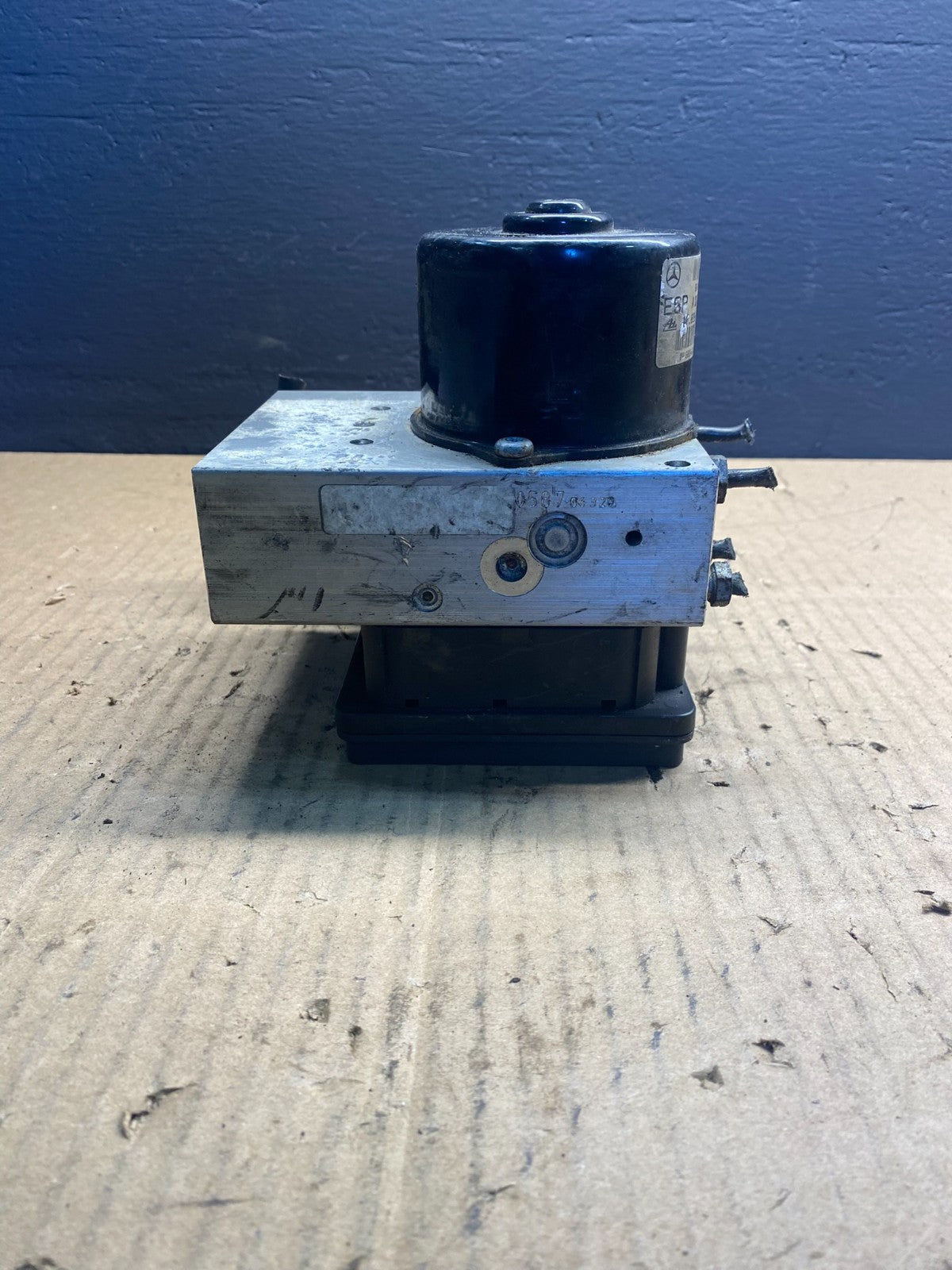 2006 - 2007 Mercedes C280  ABS Anti Lock Brake Pump Module a2035454732 ab4351 DG4