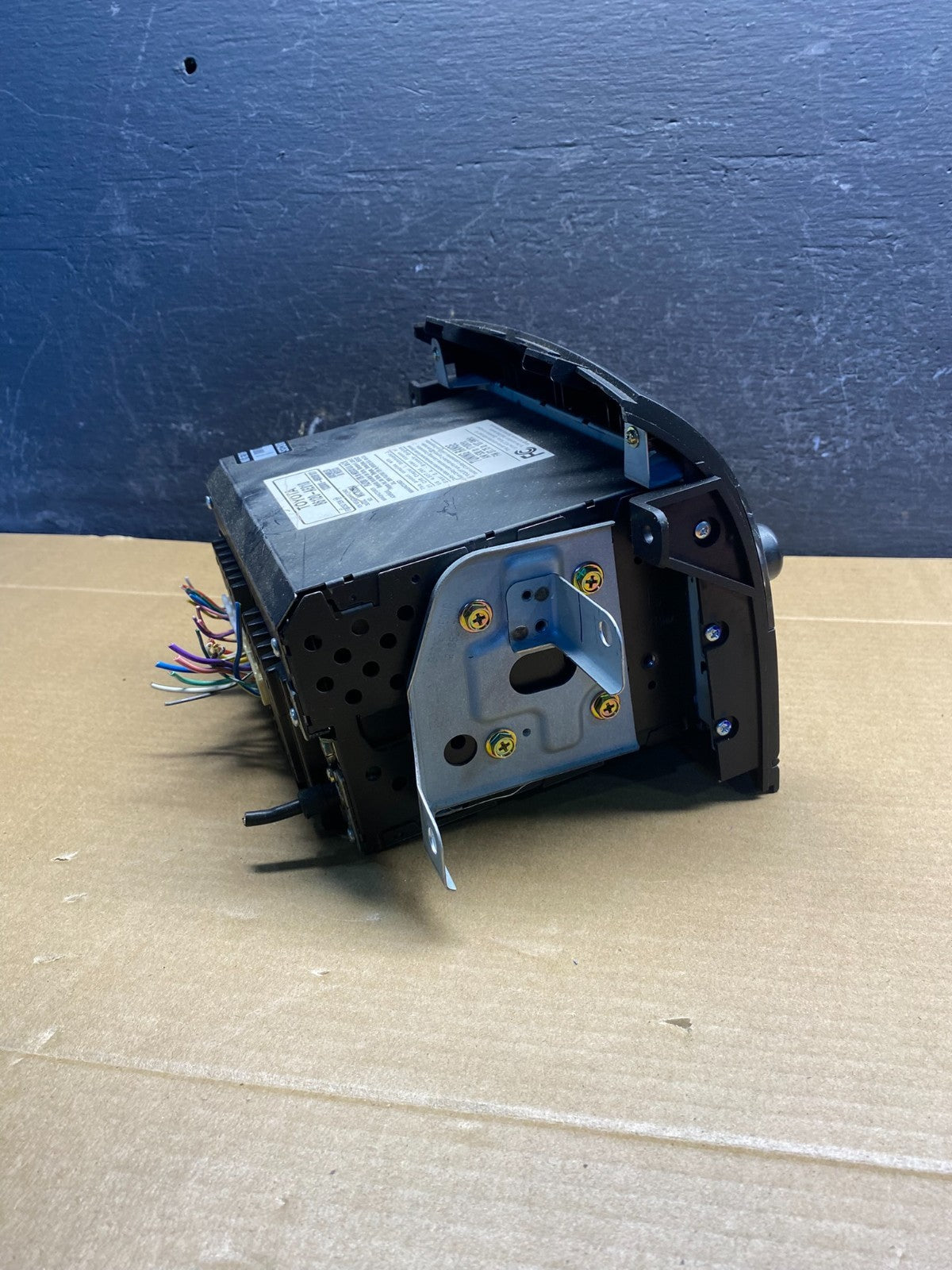 2004 to 2010 Toyota Sienna AM FM CD WMA Mp3 Radio Receiver AD6596 DG2
