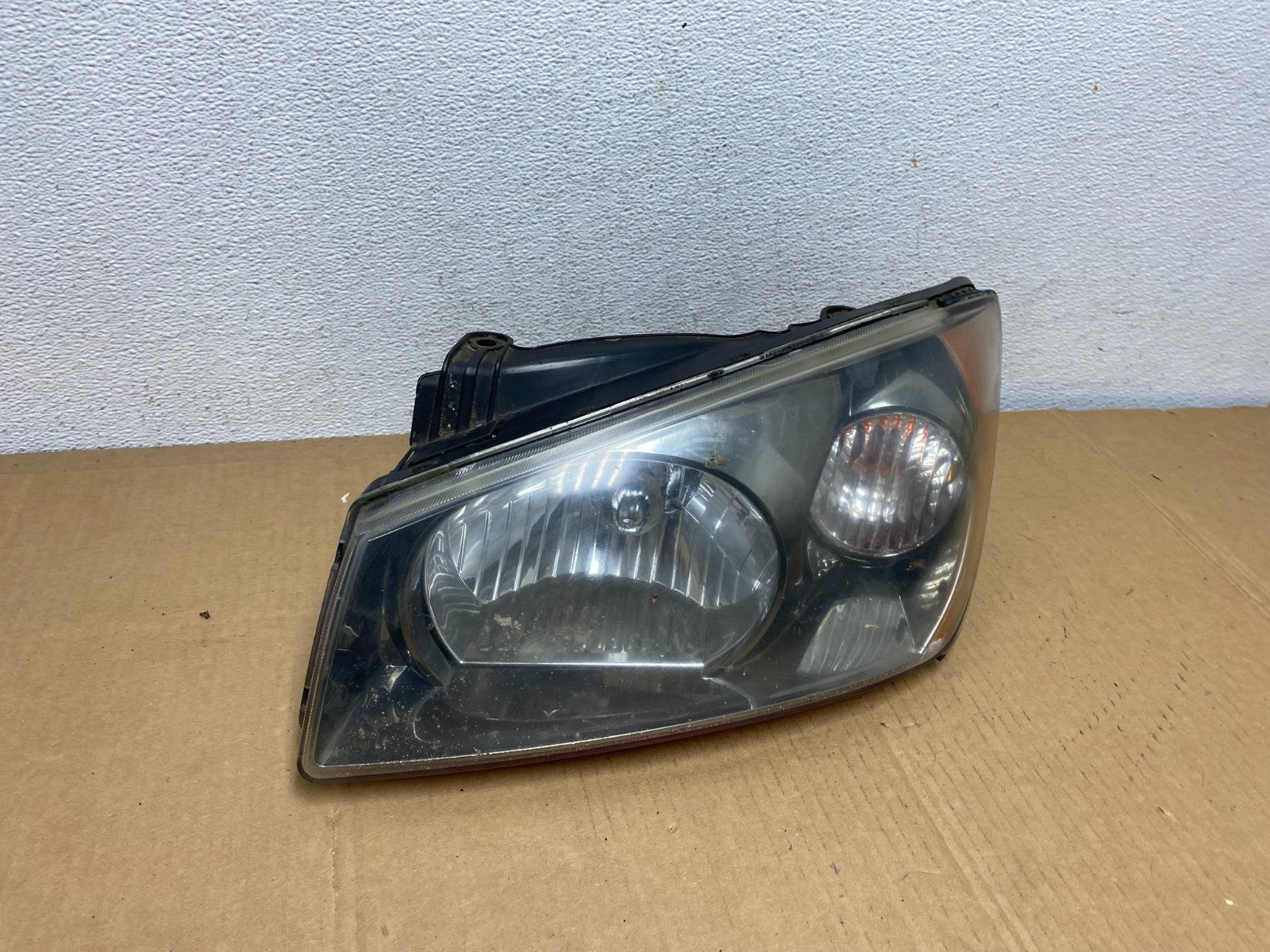 2004 2005 2006 Kia Spectra Left Driver Lh Side Headlight AD0744 DW2