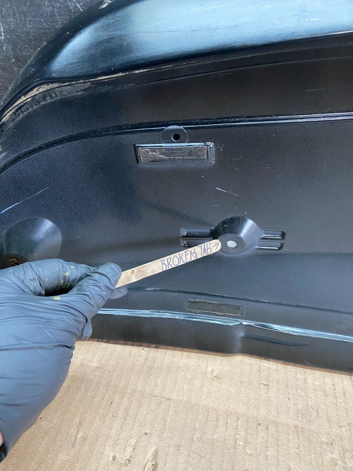 2004-2009 Lexus RX330 RX350 Rear Trunk Tail Gate Lift Gate Spoiler N08448