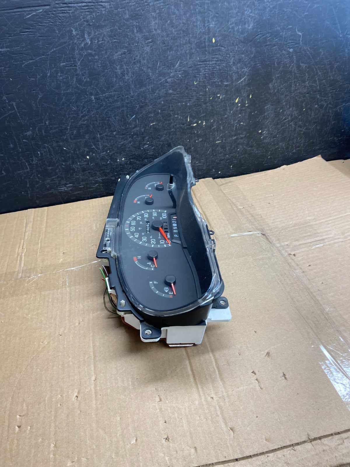 1997 to 2003 Ford E150 E250 VAN Gauge Speedometer Cluster af2747 DG1