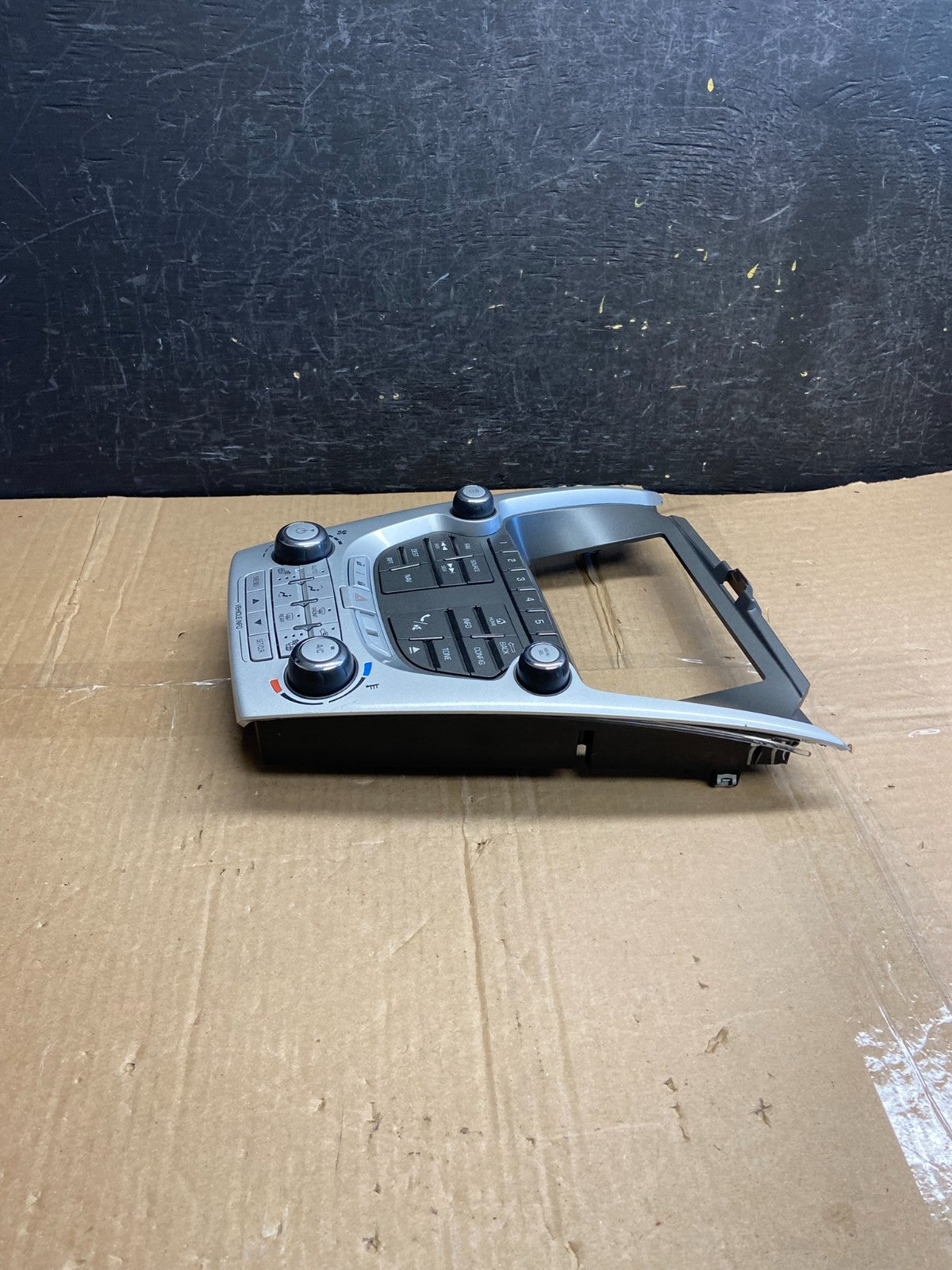 2012-2015 Chevy Equinox Terrain Radio Face Climate Control Panel Bezel AF2775 DG2