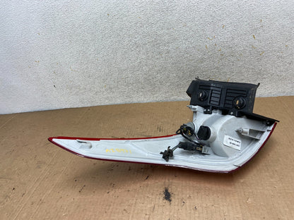 2013 to 2016 Ford Escape Right Passenger RH Side Tail Light AI8971 LK5