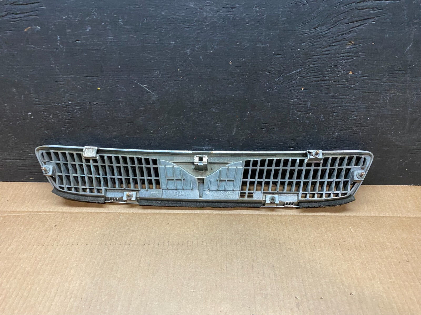 1999 Infiniti G20 Front Upper Grill Grille G5594 PS3