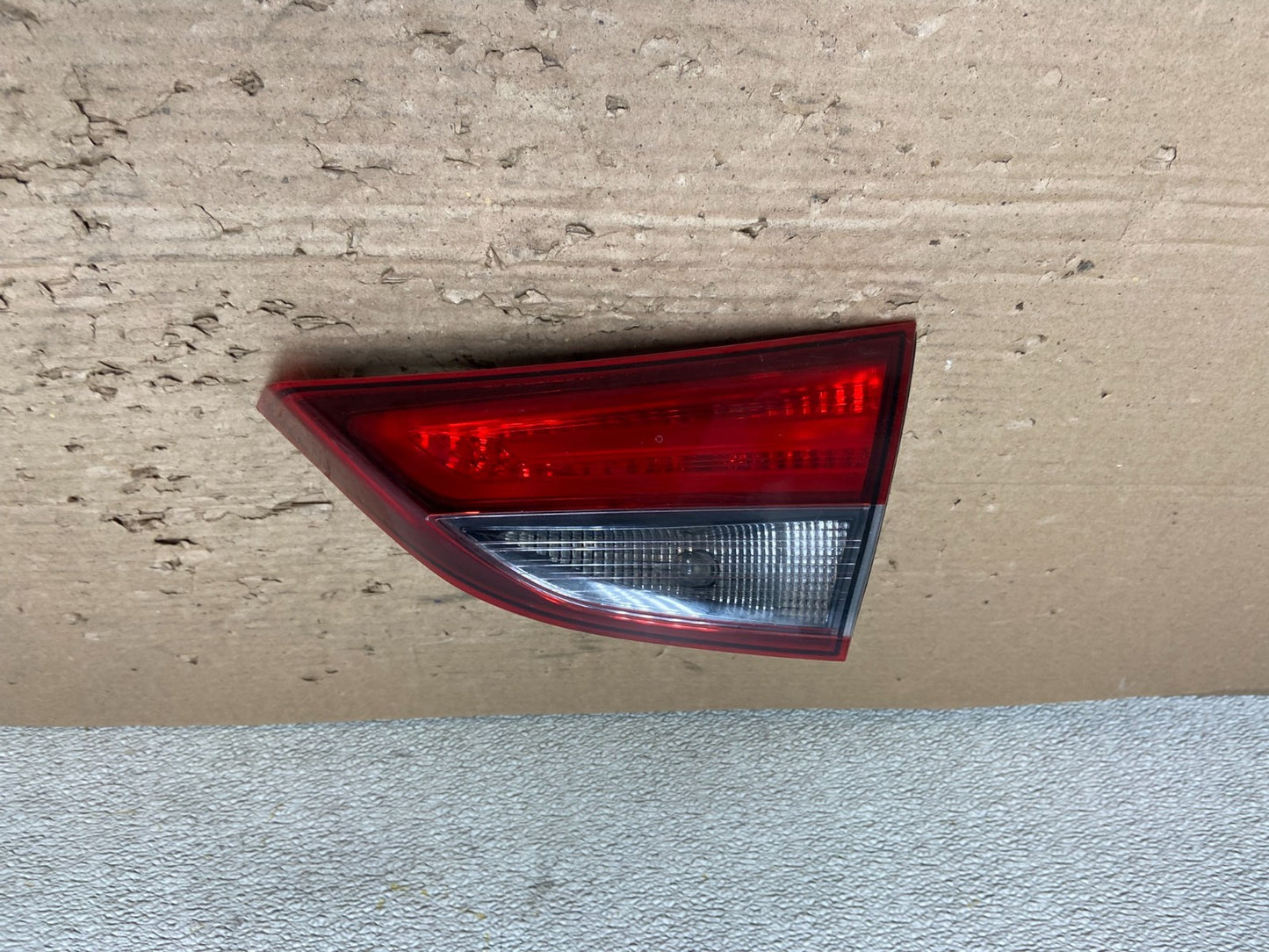 2014 2015 2016 Hyundai Elantra Sedan Right Passenger Inner Tail Light AB1701 DG0