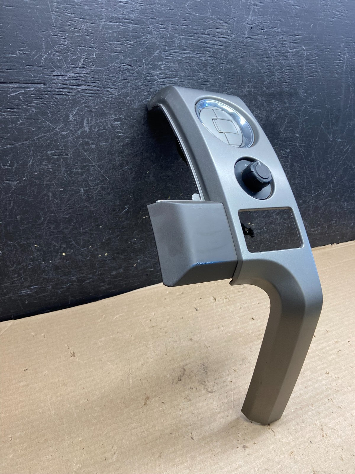 2009 2010 Ford F150 Center Left Dash Trim Bezel Air Vent OE ah3750 DG2