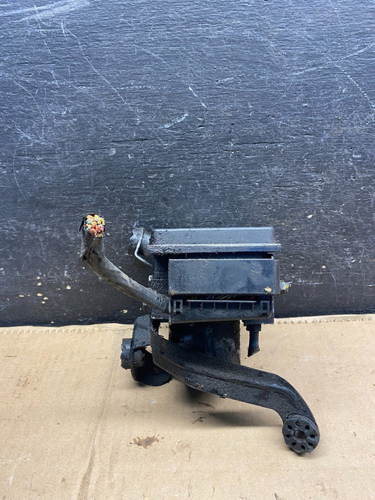 2004 to 2006 BMW X5 ABS Anti-Lock Brake Pump Module t2638 DG0