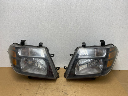 2008 to 2012 Nissan Pathfinder Halogen Headlight Left+Right Set AC3580 DW0