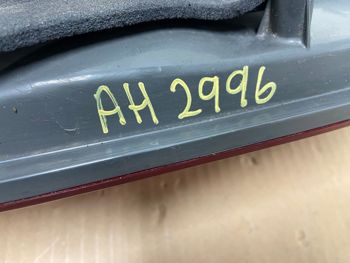 2000 2001 Lexus ES300 Inner Left Driver LH Side Tail Light AH2996 LK6