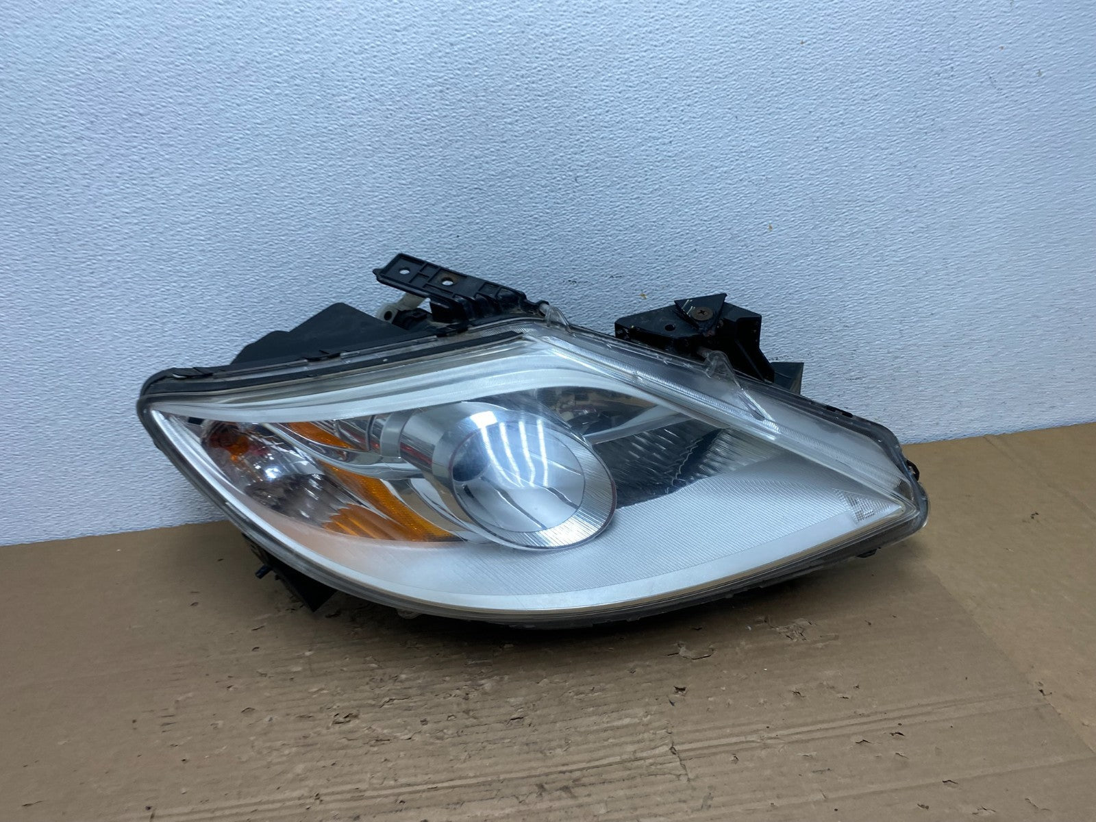 2010 - 2012 Mazda Cx9 Cx-9 Right Passenger RH Headlight Xenon HID AD4332 DW0