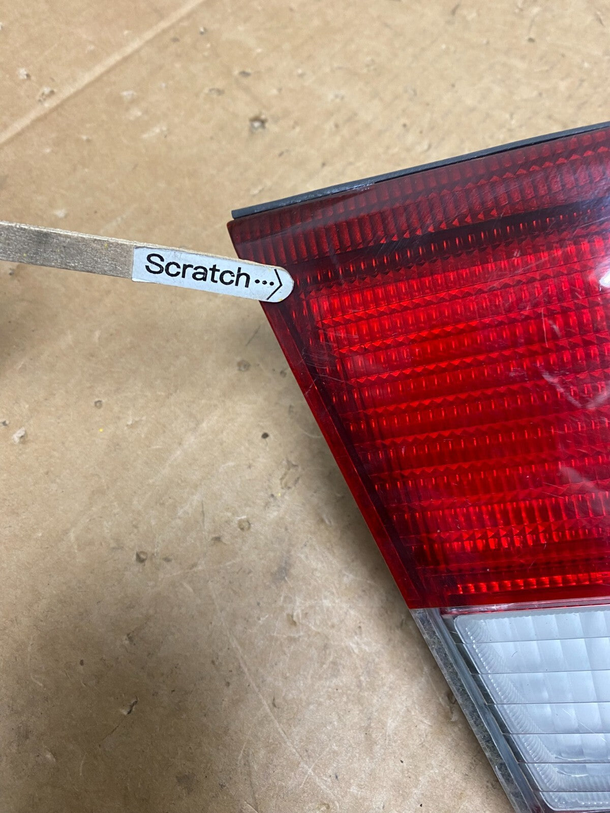 1997 1998 1999 Nissan Maxima Left Driver LH Inner Tail Light I0425 DG14