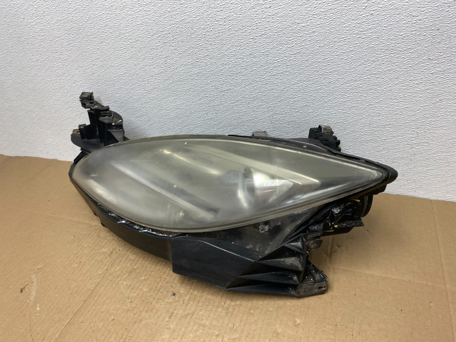 2009 - 2010 Mazda 6 Left Driver LH Side Xenon Headlight AB8178 DW1