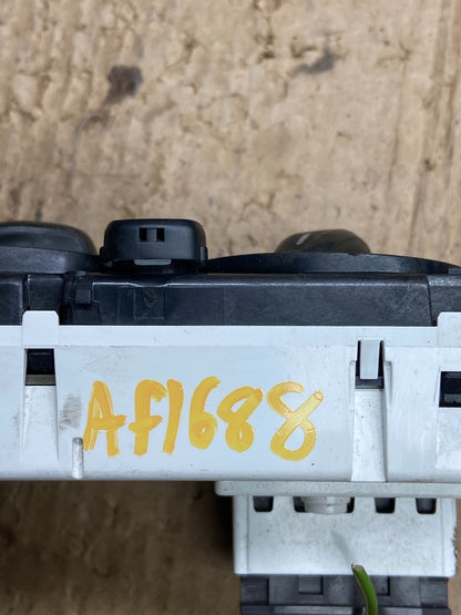 2013 - 2014 Ford Focus Ac Heater Climate Control Temperature af1688 DG6