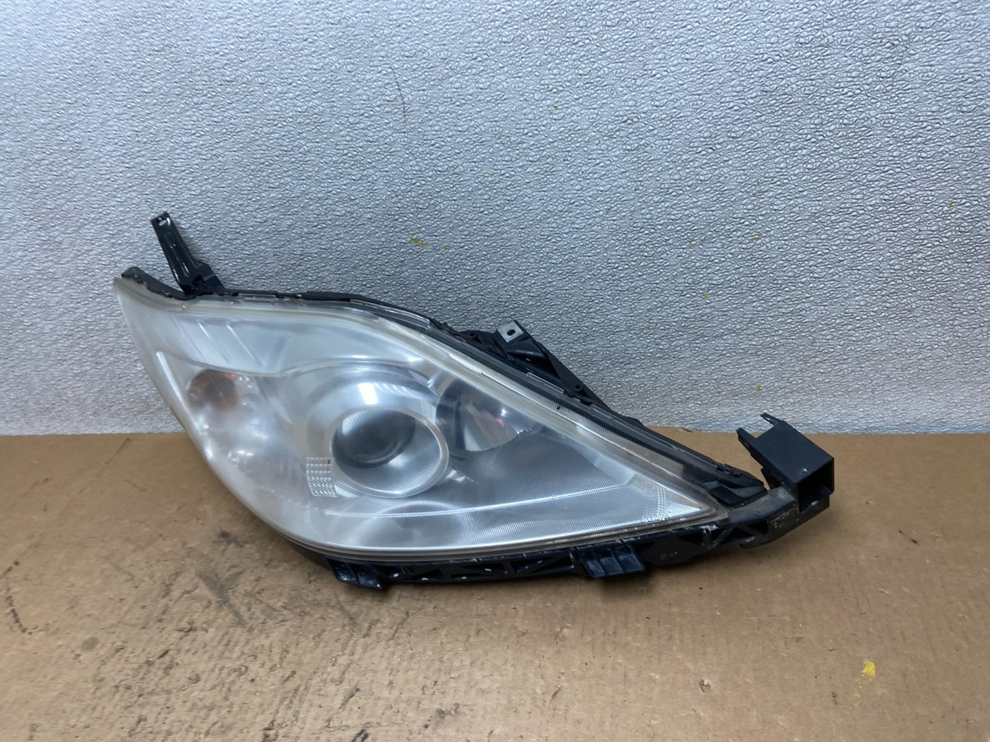 2008 2009 2010 Mazda 5 Right Passenger RH Halogen Headlight Z9576 DW1