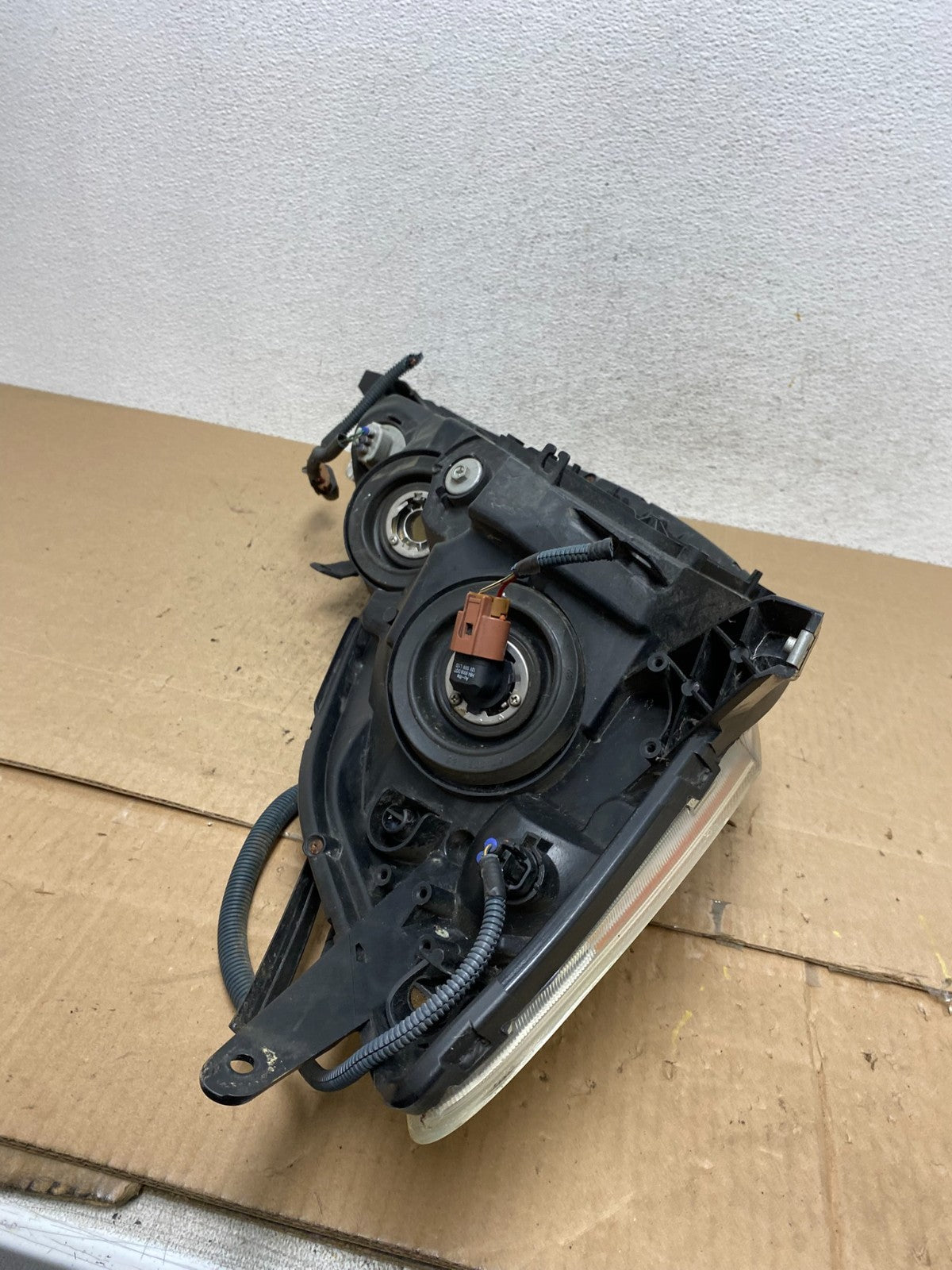 2006 to 2010 Toyota Sienna Left Driver Lh Side Headlight Halogen AE6467 DW9