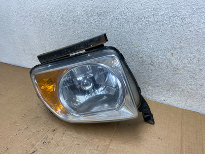 2003 to 2006 Honda Element Right Passenger Rh Side Headlight AI8986 DW1
