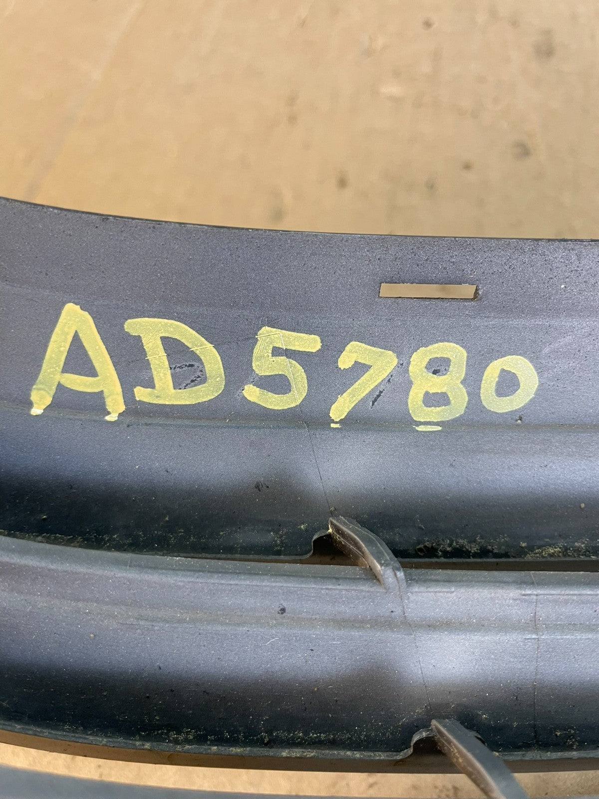 2005 to 2008 Acura RL Front Upper Grille Grill Emblem AD5780 DG4