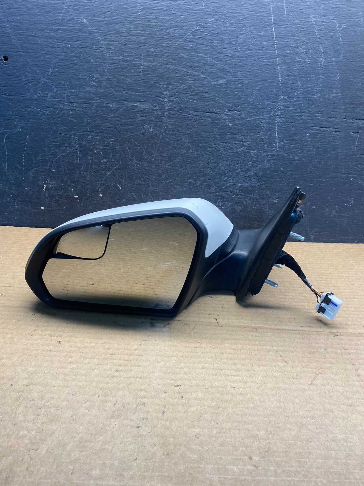 2015 - 2017 Hyundai Sonata Left Driver View Turn Signal Door Mirror AF6786 DW9