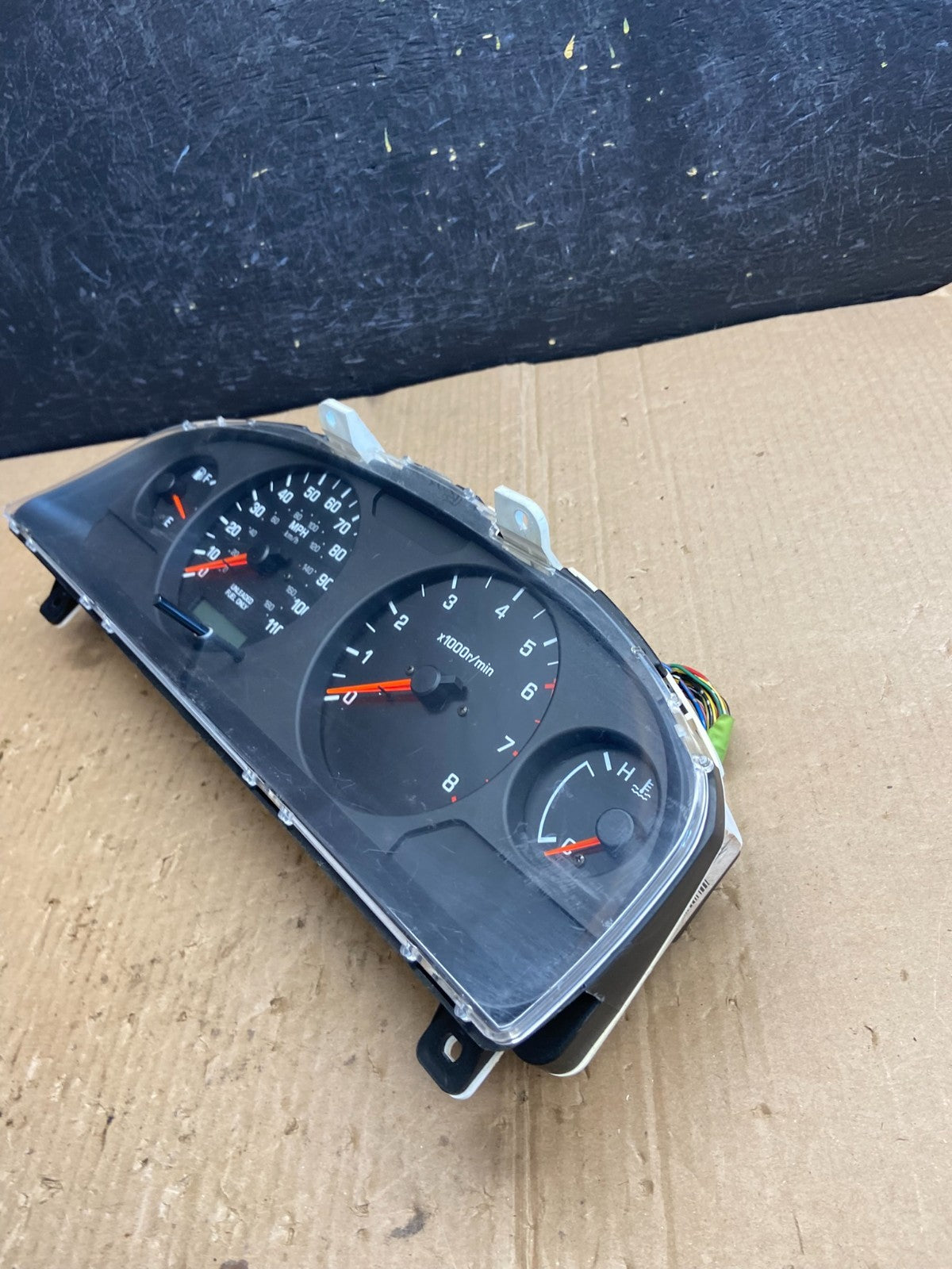 2000 2001 Nissan Frontier Xterra Cluster Speedometer Instrument AE4123 DG4