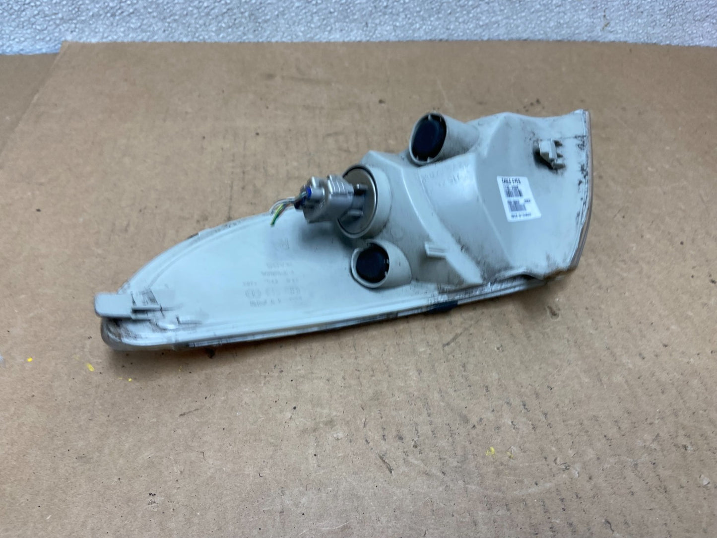 1999-2001 Toyota Solara Right Passenger RH Front Turn Park Signal Z6739 DW3