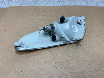 1999-2001 Toyota Solara Right Passenger RH Front Turn Park Signal Z6739 DW3