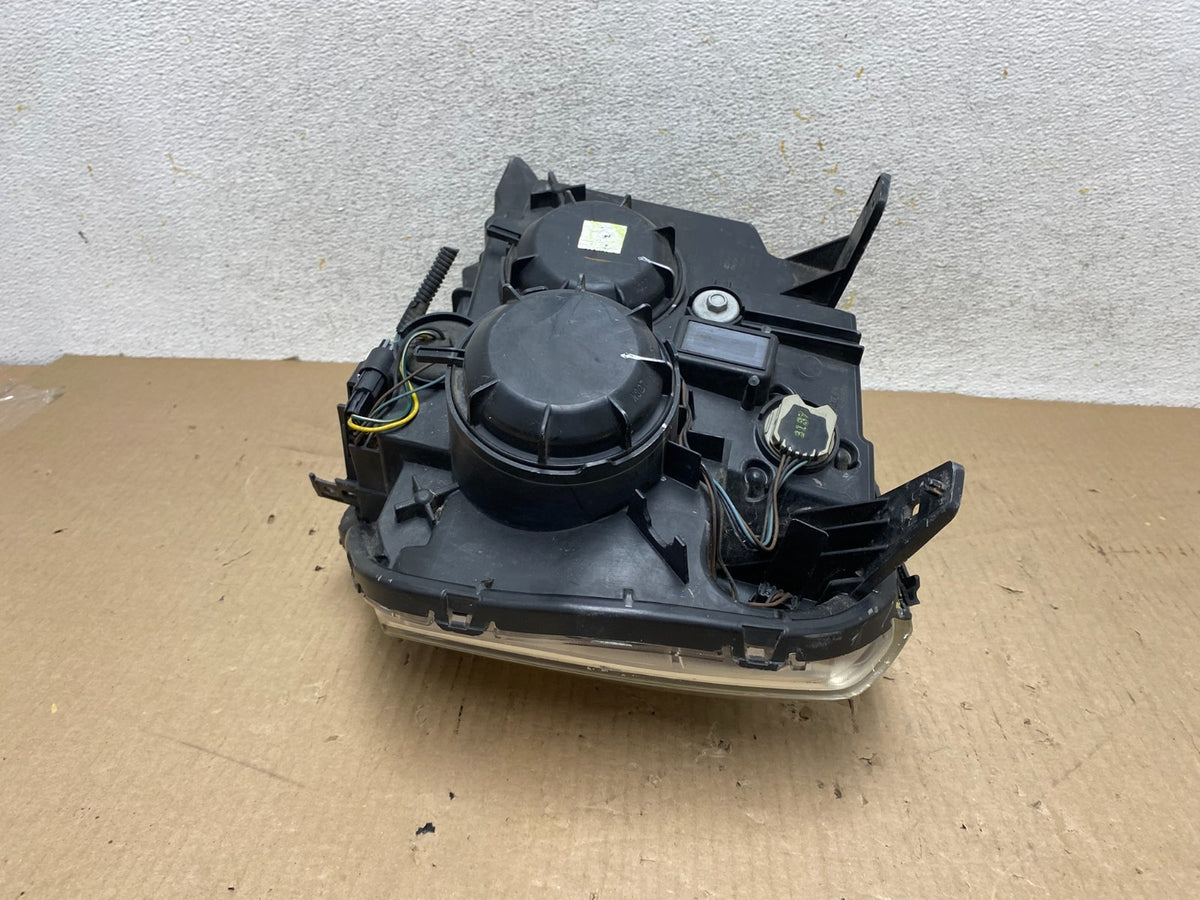 2010 to 2015 GMC Terrain Halogen Passenger Right Rh Side Headlight AH5854 DW8